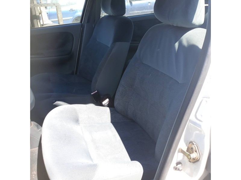 renault megane i berlina hatchback (ba0) 1.6   |   0.95 - ... | 1995 | 90 cv / 66 kw del año 1995