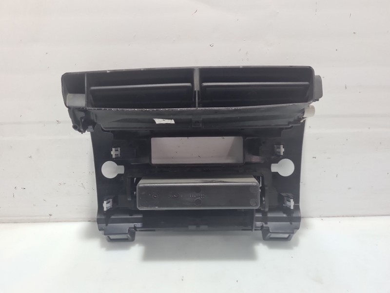 Recambio de moldura para citroën c4 berlina referencia OEM IAM   