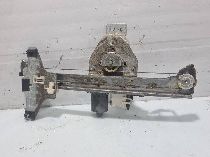 Recambio de elevalunas trasero derecho para citroën c4 berlina referencia OEM IAM 922489  