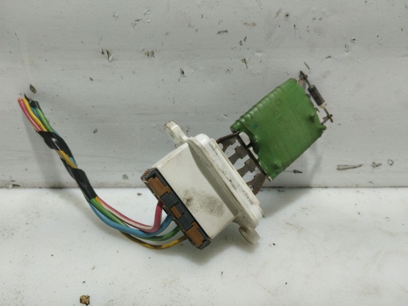 Recambio de resistencia calefaccion para opel meriva referencia OEM IAM 6845780  