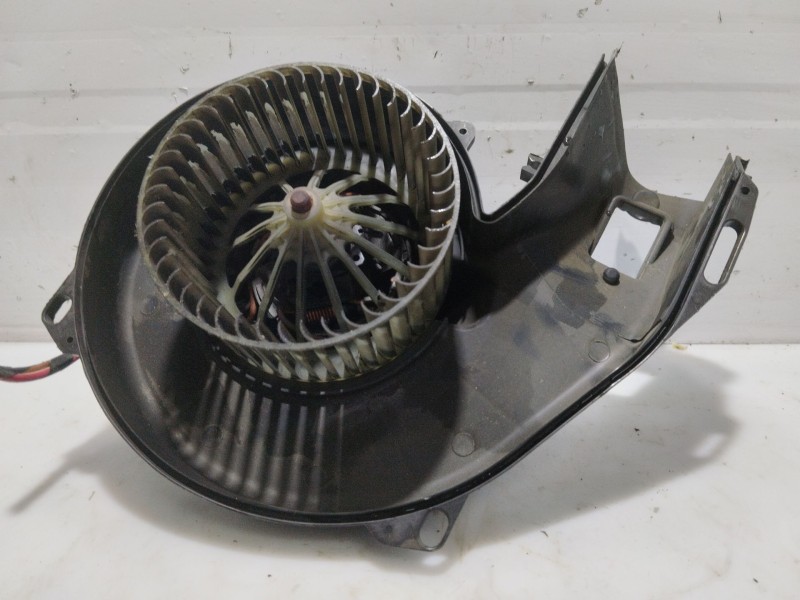 Recambio de ventilador calefaccion para opel meriva referencia OEM IAM 1845092  