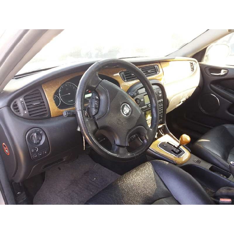 jaguar x-type 2.5 v6 24v cat   |   0.01 - 0.09 | 2001 - 2009 | 196 cv / 144 kw del año 2001