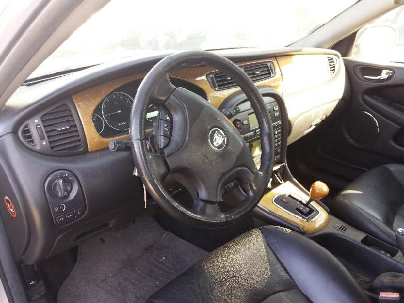 jaguar x-type 2.5 v6 24v cat   |   0.01 - 0.09 | 2001 - 2009 | 196 cv / 144 kw del año 2001