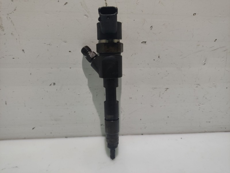 Recambio de inyector para renault laguna ii (bg0) referencia OEM IAM 8200100272 0445110110B 