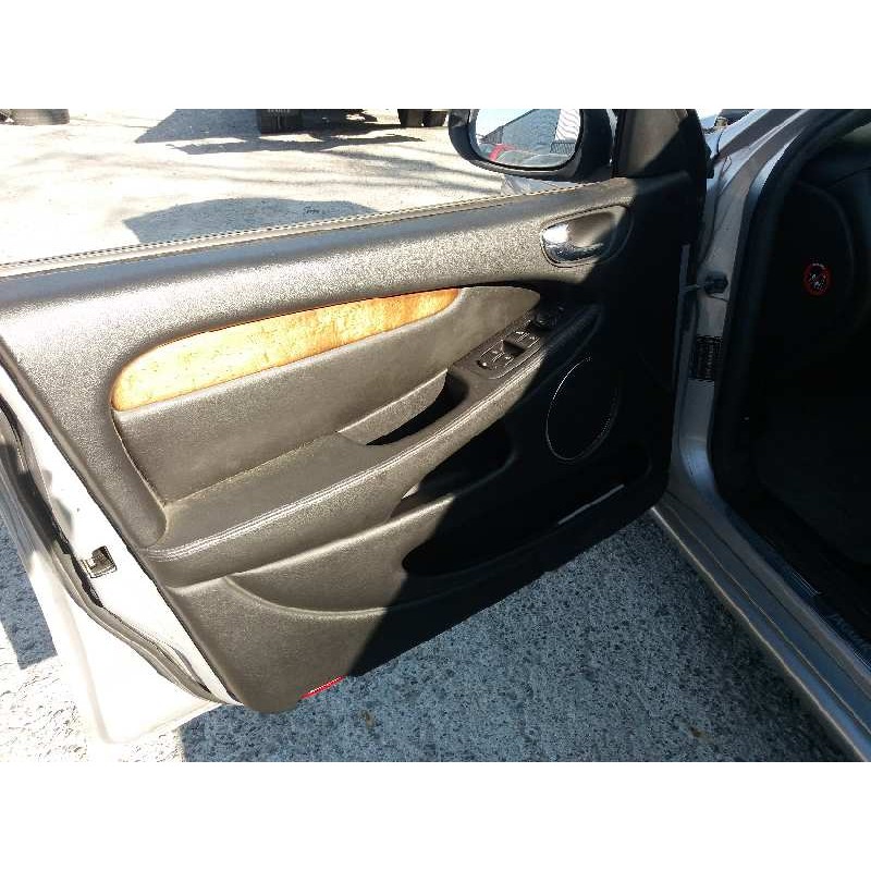 jaguar x-type 2.5 v6 24v cat   |   0.01 - 0.09 | 2001 - 2009 | 196 cv / 144 kw del año 2001