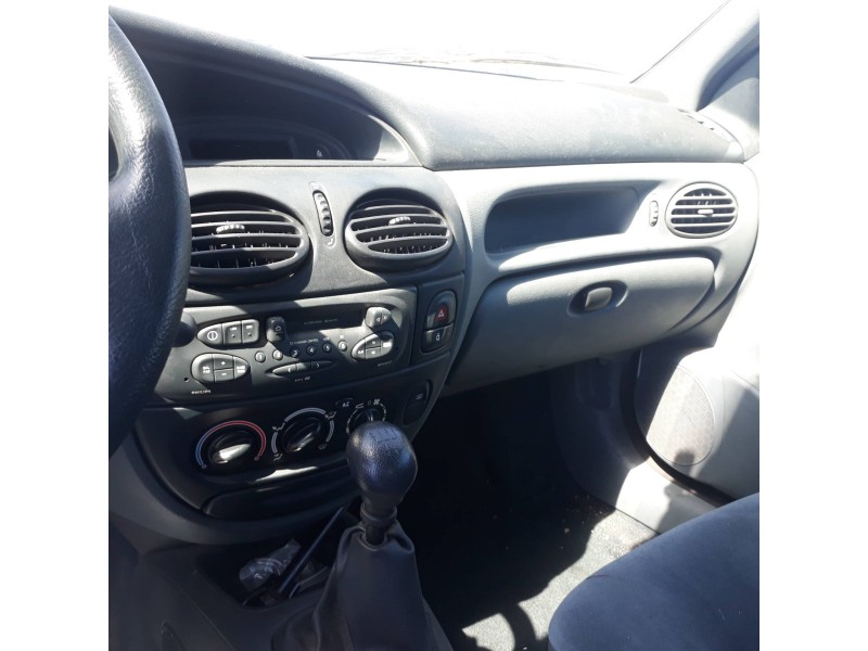 renault megane i berlina hatchback (ba0) 1.6   |   0.95 - ... | 1995 | 90 cv / 66 kw del año 1995