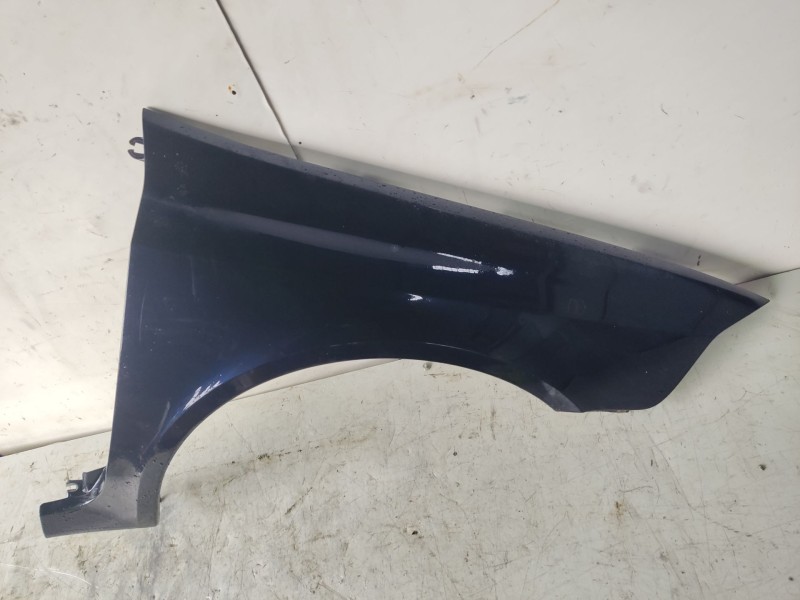 Recambio de aleta delantera derecha para renault laguna ii (bg0) referencia OEM IAM 8201094795 7701475994 