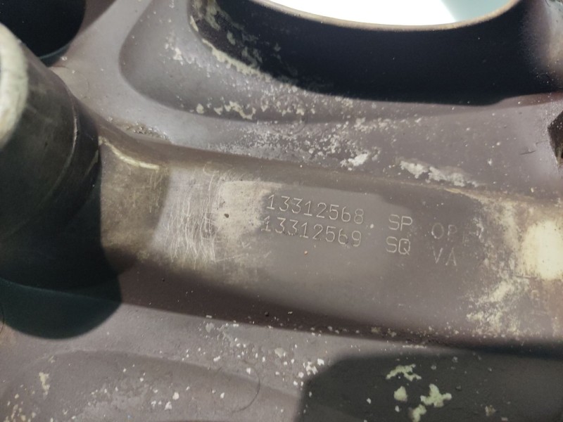 Recambio de tapacubos para opel insignia a (g09) 2.0 cdti (68) referencia OEM IAM 13312568 13312569 