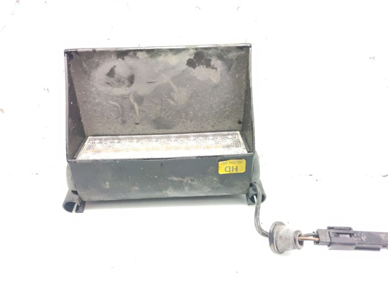 Recambio de luz central de freno para opel corsa b referencia OEM IAM 90534651  