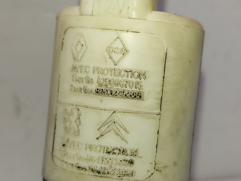 Recambio de bomba limpia para citroën c4 coupe 1.4 16v referencia OEM IAM 8200067015 8200298685 