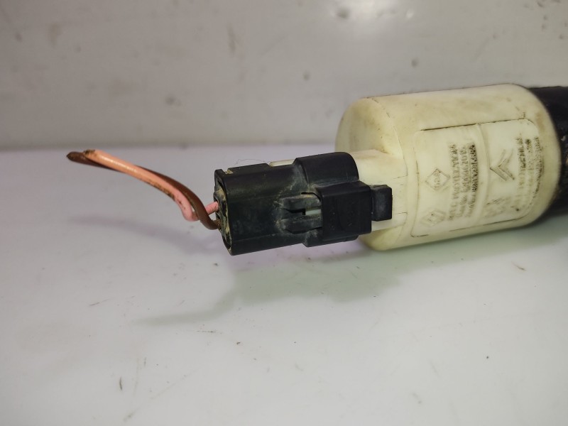 Recambio de bomba limpia para citroën c4 coupe 1.4 16v referencia OEM IAM 8200067015 8200298685 