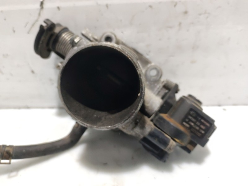 Recambio de caja mariposa para kia shuma referencia OEM IAM 0K24720660  