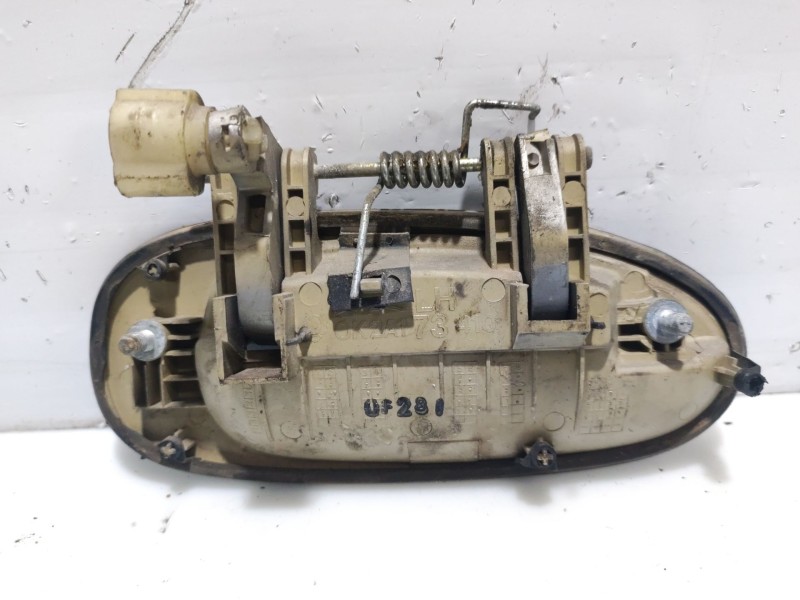 Recambio de maneta exterior trasera izquierda para kia shuma referencia OEM IAM OK2A173410  