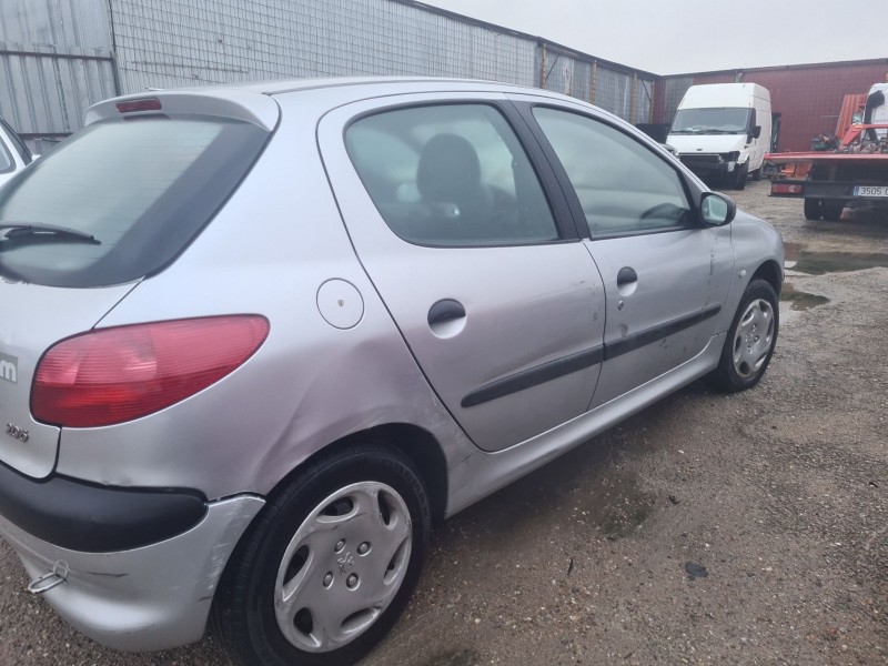 peugeot 206 hatchback (2a/c) del año 2002