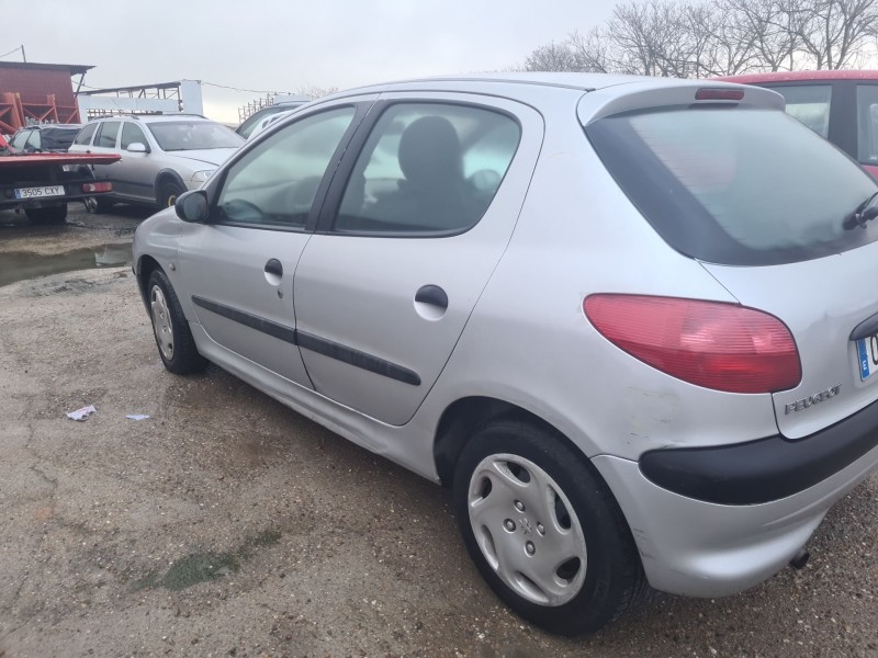 peugeot 206 hatchback (2a/c) del año 2002