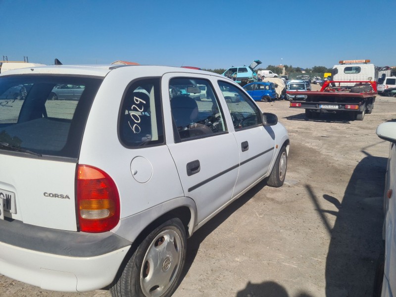opel corsa b (s93) del año 1997