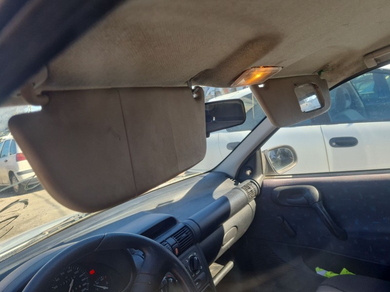 opel corsa b (s93) del año 1997