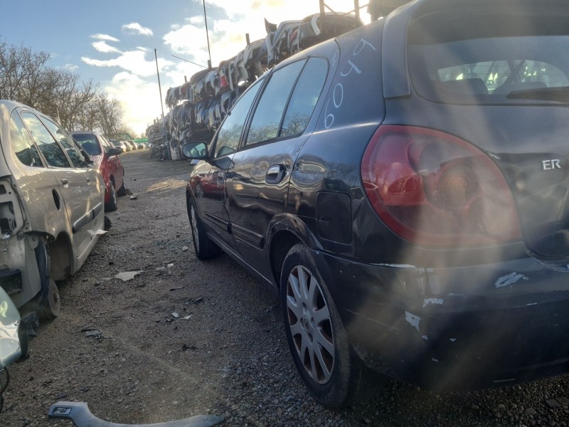 nissan almera ii hatchback (n16) del año 2004