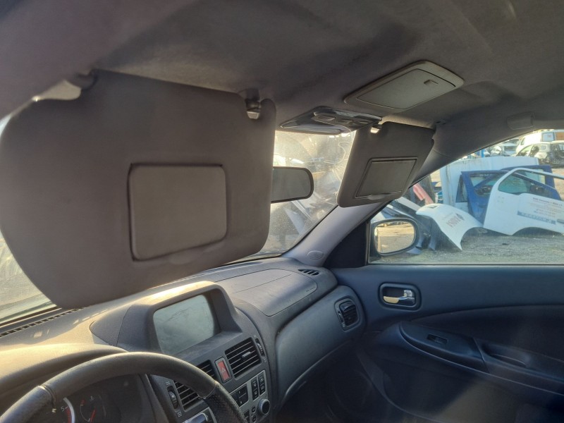 nissan almera ii hatchback (n16) del año 2004