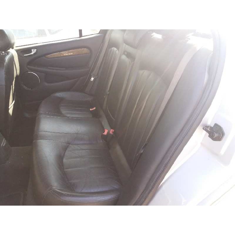 jaguar x-type 2.5 v6 24v cat   |   0.01 - 0.09 | 2001 - 2009 | 196 cv / 144 kw del año 2001