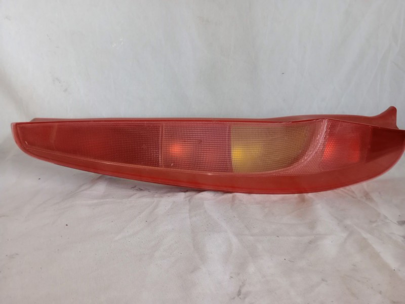 Recambio de piloto trasero izquierdo para fiat punto berlina (176) referencia OEM IAM   