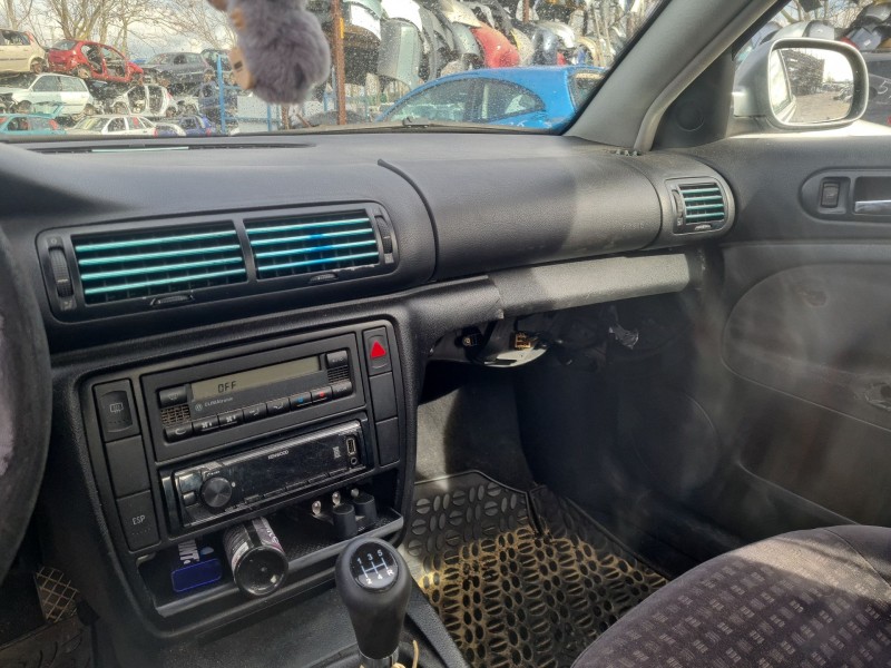 volkswagen passat b5.5 variant (3b6) del año 2002