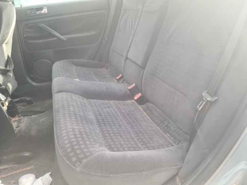 volkswagen passat b5.5 variant (3b6) del año 2002