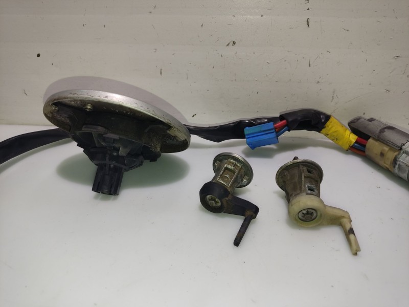 Recambio de juego bombines para peugeot 206 hatchback (2a/c) 1.4 i referencia OEM IAM 6051JB  