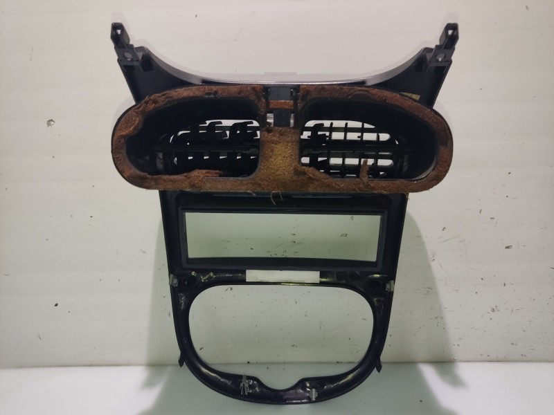 Recambio de moldura para peugeot 206 hatchback (2a/c) 1.4 i referencia OEM IAM 9643007477  