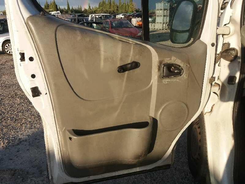 renault trafic combi (ab 4.01) 1.9 diesel   |   0.01 - ... | 2001 | 101 cv / 74 kw del año 2001