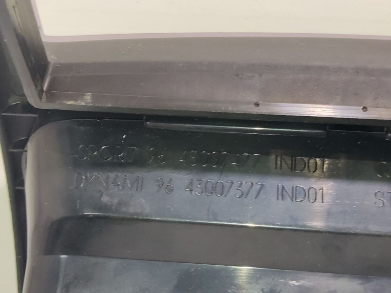 Recambio de moldura para peugeot 206 hatchback (2a/c) 1.4 i referencia OEM IAM 9643007477  