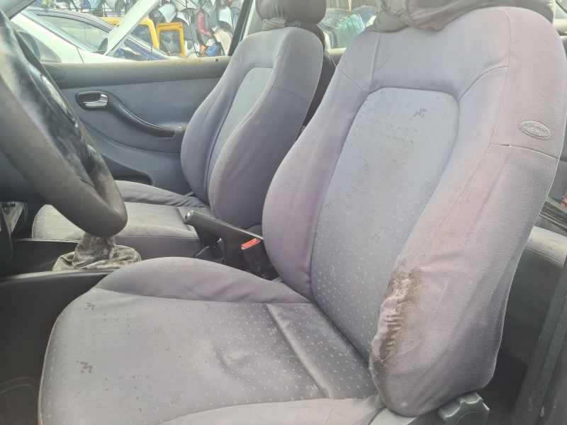 seat toledo ii (1m2) del año 2000