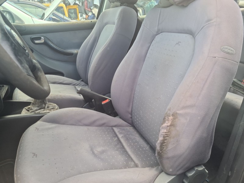 seat toledo ii (1m2) del año 2000