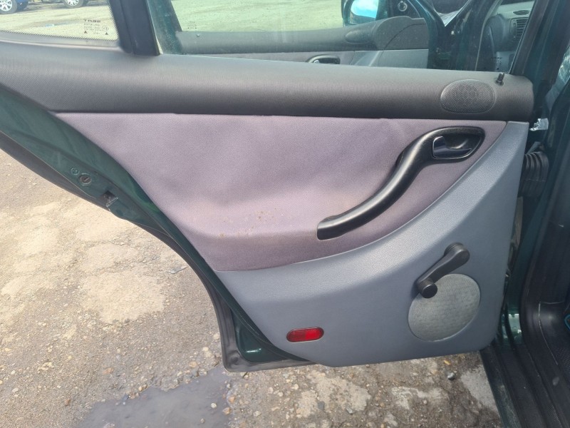 seat toledo ii (1m2) del año 2000