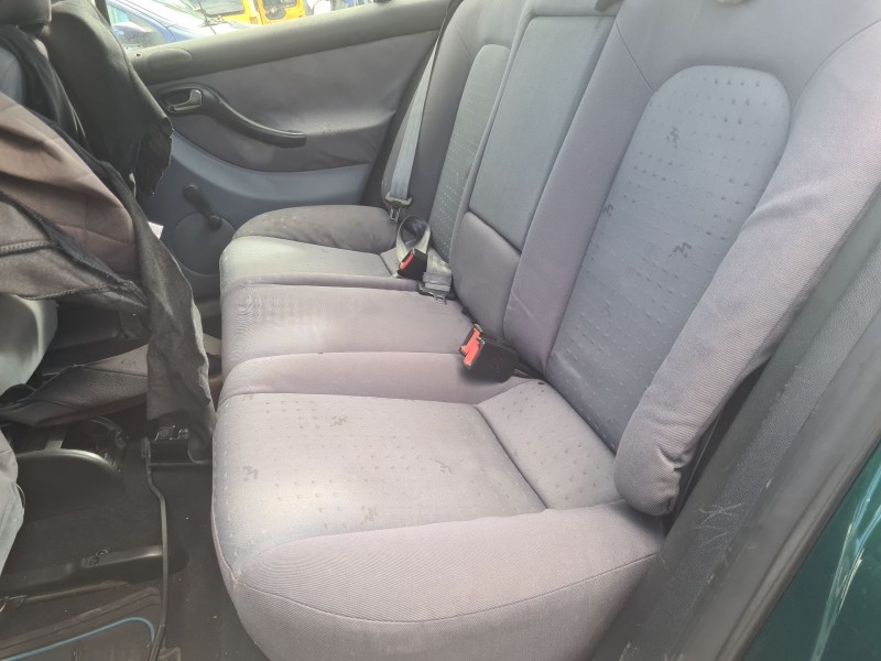 seat toledo ii (1m2) del año 2000