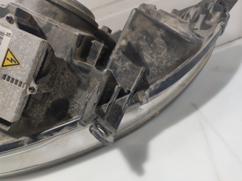 Recambio de faro derecho para peugeot 407 sw sr confort referencia OEM IAM 620690  