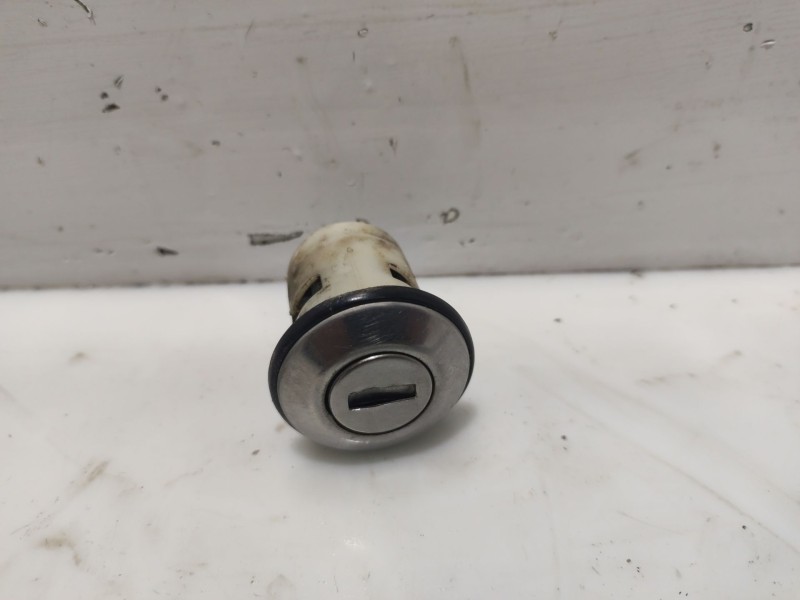 Recambio de bombin puerta delantera izquierda para fiat seicento (187) active referencia OEM IAM 0046740719  