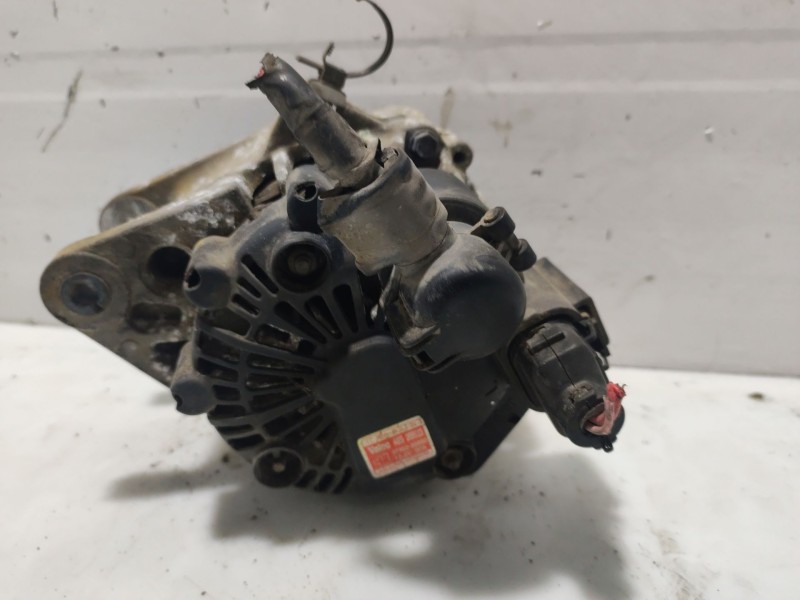 Recambio de alternador para hyundai accent ii (lc) 1.3 referencia OEM IAM 3730022650 0986049191 8EL011711311