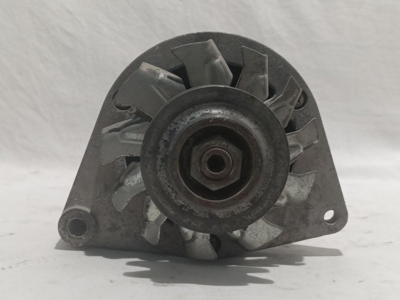 Recambio de alternador para piquersa ba 2500 acn referencia OEM IAM F863014  