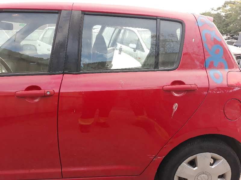Recambio de puerta trasera izquierda para suzuki swift berlina (mz) gl referencia OEM IAM 6800462J00  