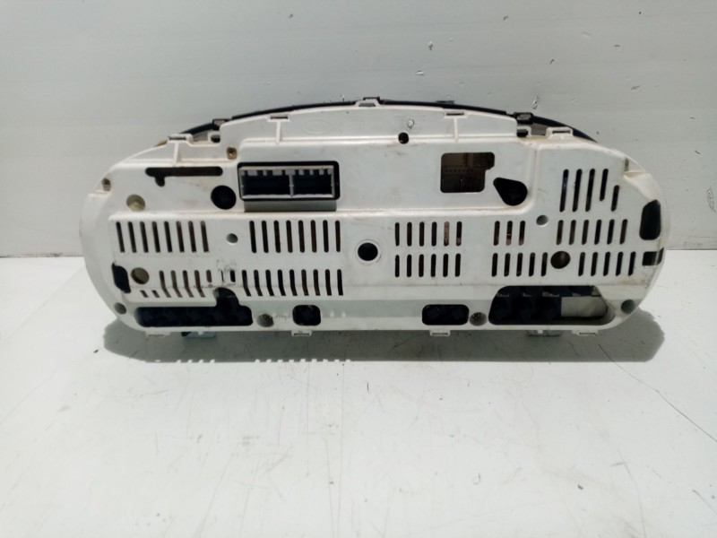 Recambio de cuadro instrumentos para kia cerato 1.6 cat referencia OEM IAM 9413025000  