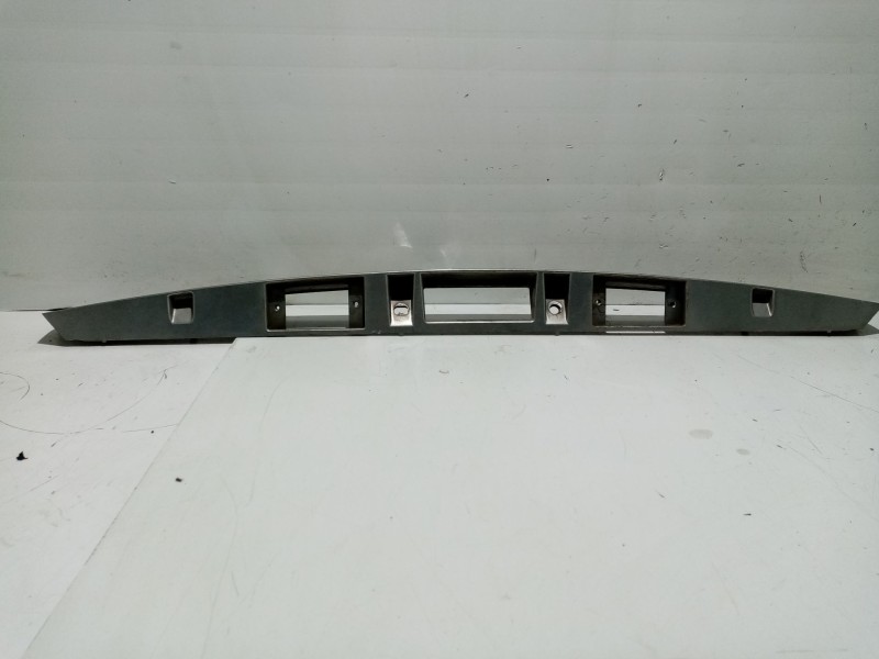 Recambio de moldura para kia carens 2.0 turbodiesel cat referencia OEM IAM 0K2FB51270  