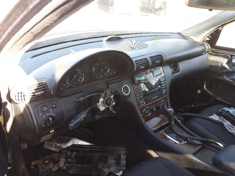 mercedes clase c (w203) berlina 220 cdi (la) (203.008)   |   04.03 - 12.07 | 2003 - 2007 | 150 cv / 110 kw del año 2003