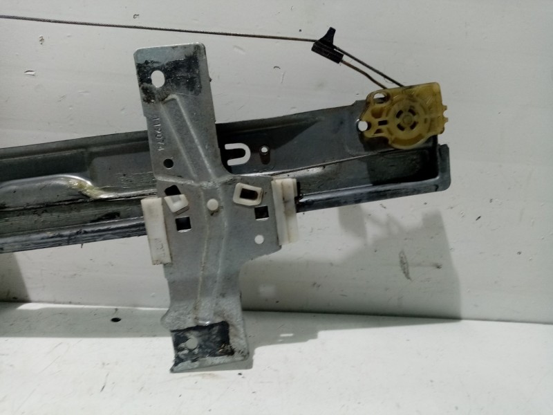 Recambio de elevalunas delantero derecho para peugeot 207 referencia OEM IAM 9222W9  