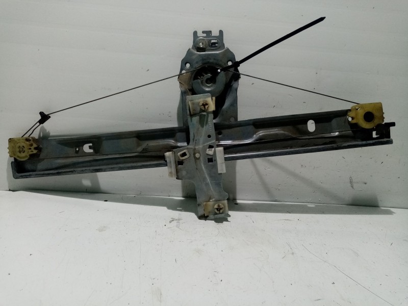 Recambio de elevalunas delantero izquierdo para peugeot 207 referencia OEM IAM 9221X1  