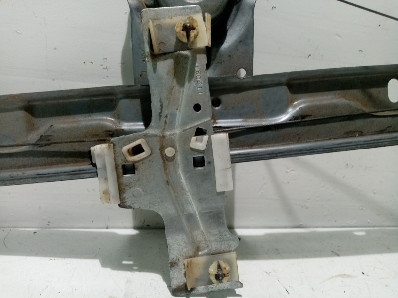 Recambio de elevalunas delantero izquierdo para peugeot 207 referencia OEM IAM 9221X1  