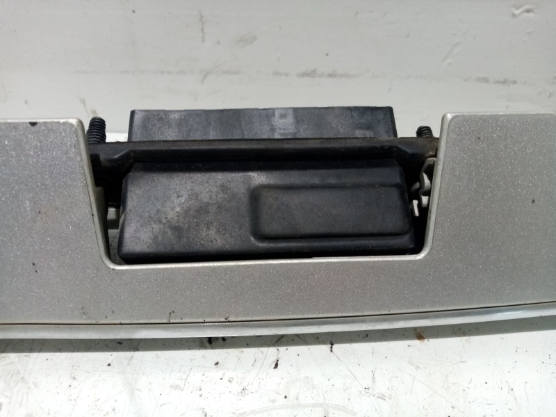 Recambio de maneta exterior porton para toyota auris referencia OEM IAM 8484028030  