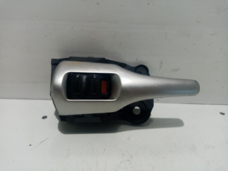 Recambio de maneta interior trasera izquierda para toyota auris referencia OEM IAM 6920602120B3  