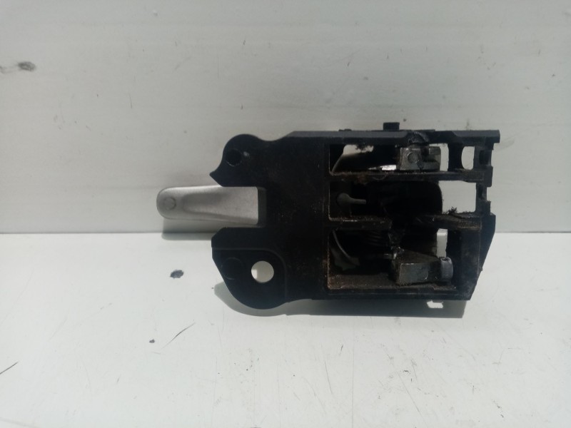 Recambio de maneta interior trasera izquierda para toyota auris referencia OEM IAM 6920602120B3  