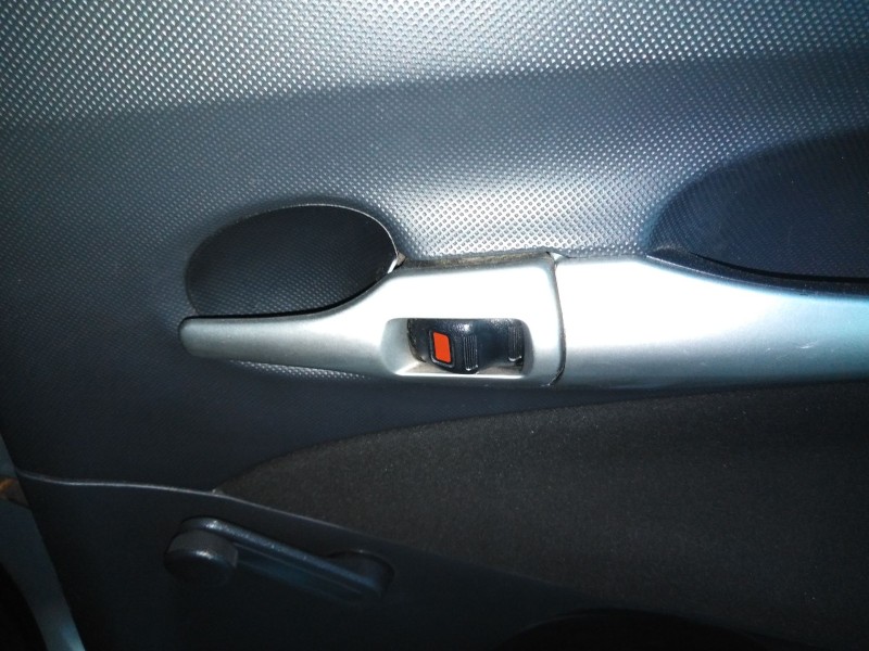 Recambio de maneta interior trasera derecha para toyota auris referencia OEM IAM 6920502120B3  